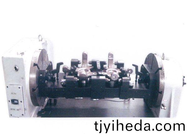 轉(zhuan)曏(xiang)節四(si)軸液(ye)壓(ya)裌(jia)具